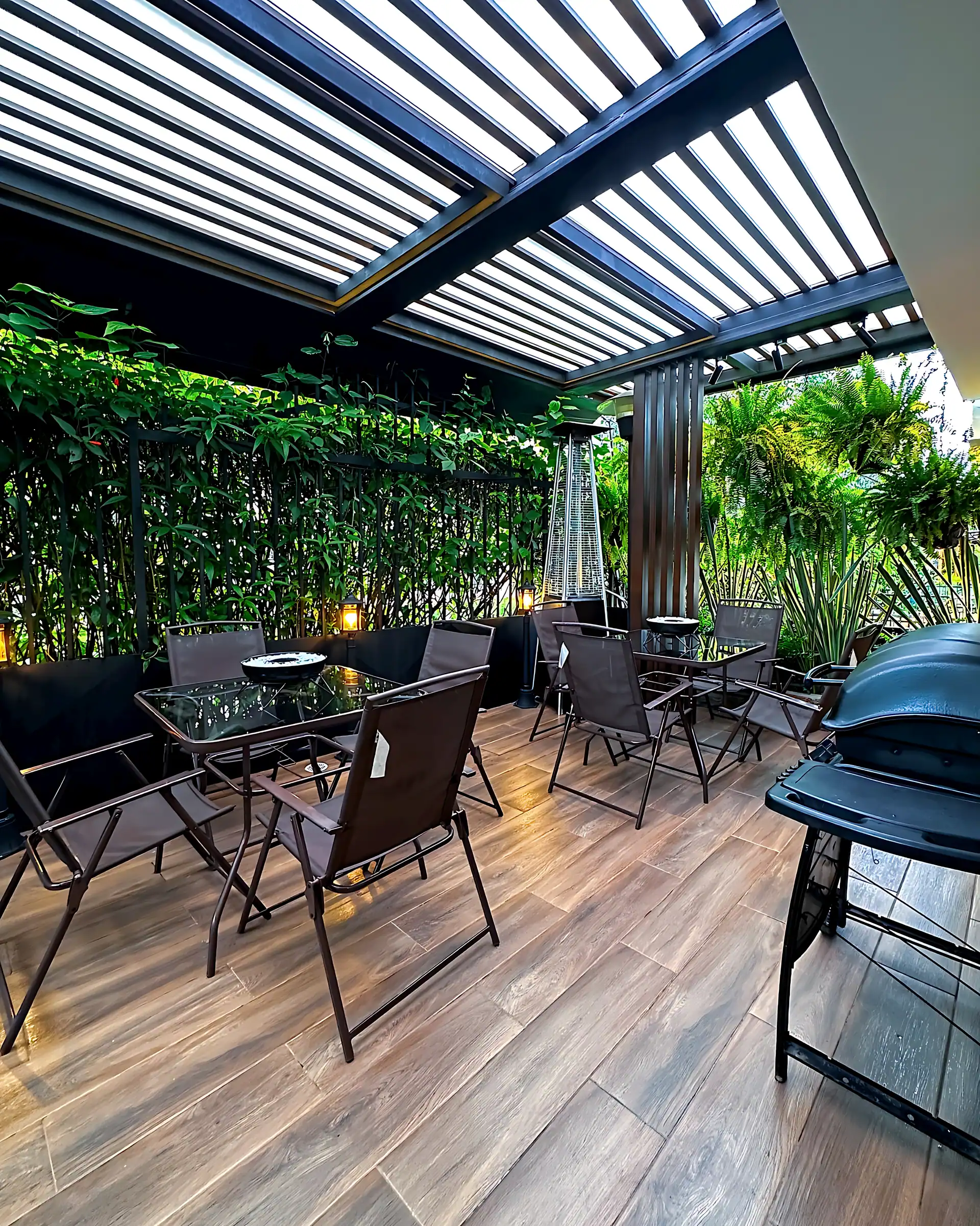 Terraza con pérgola